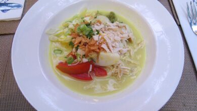 Soto Ayam Savoy Homann Hotel